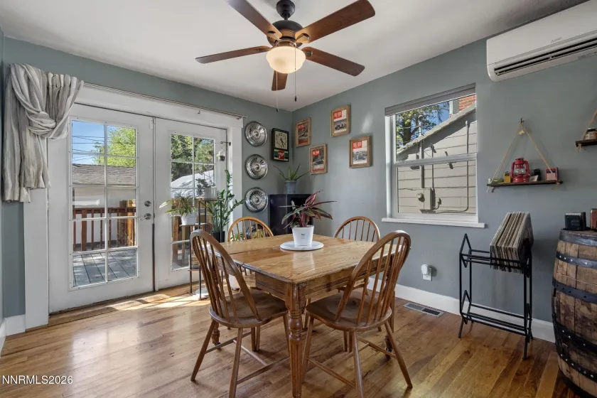 417 H, Sparks, Nevada 89431, 3 Bedrooms Bedrooms, ,2 BathroomsBathrooms,Residential,Residential,H,260004210