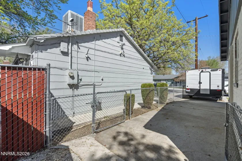 417 H, Sparks, Nevada 89431, 3 Bedrooms Bedrooms, ,2 BathroomsBathrooms,Residential,Residential,H,260004210