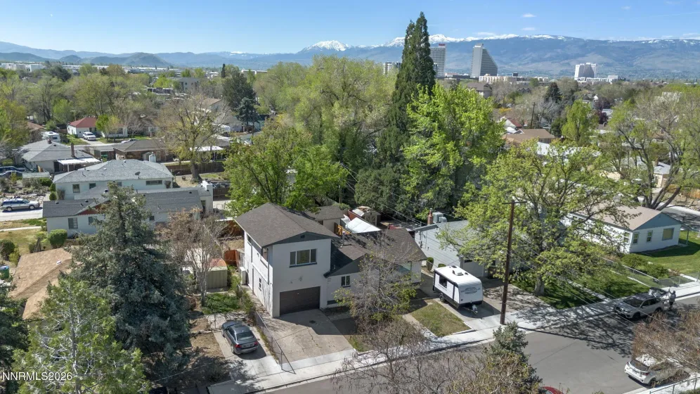 417 H, Sparks, Nevada 89431, 3 Bedrooms Bedrooms, ,2 BathroomsBathrooms,Residential,Residential,H,260004210