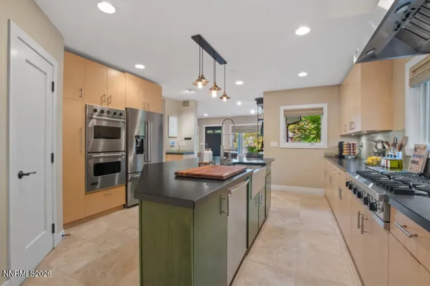 720 Nixon, Reno, Nevada 89509, 3 Bedrooms Bedrooms, ,2 BathroomsBathrooms,Residential,Residential,Nixon,260004217