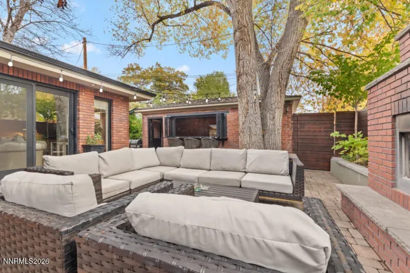 720 Nixon, Reno, Nevada 89509, 3 Bedrooms Bedrooms, ,2 BathroomsBathrooms,Residential,Residential,Nixon,260004217