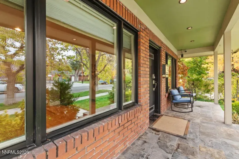 720 Nixon, Reno, Nevada 89509, 3 Bedrooms Bedrooms, ,2 BathroomsBathrooms,Residential,Residential,Nixon,260004217