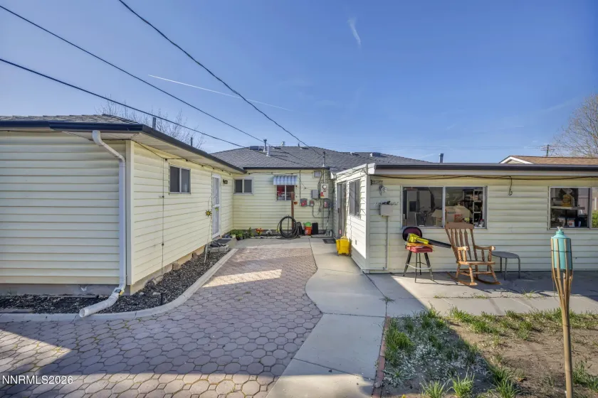 18 Prater, Sparks, Nevada 89431, 3 Bedrooms Bedrooms, ,2 BathroomsBathrooms,Residential,Residential,Prater,260004220