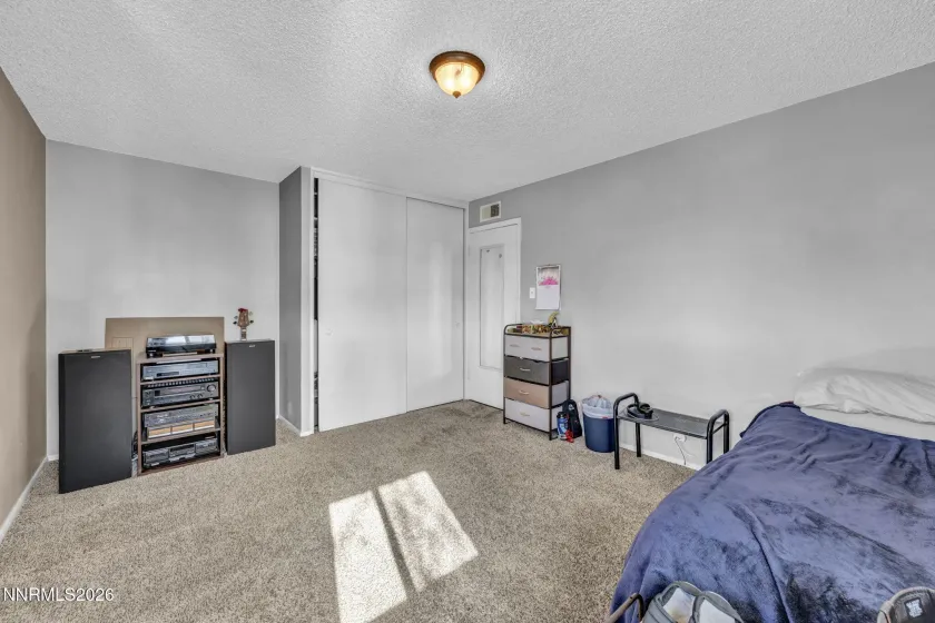 18 Prater, Sparks, Nevada 89431, 3 Bedrooms Bedrooms, ,2 BathroomsBathrooms,Residential,Residential,Prater,260004220