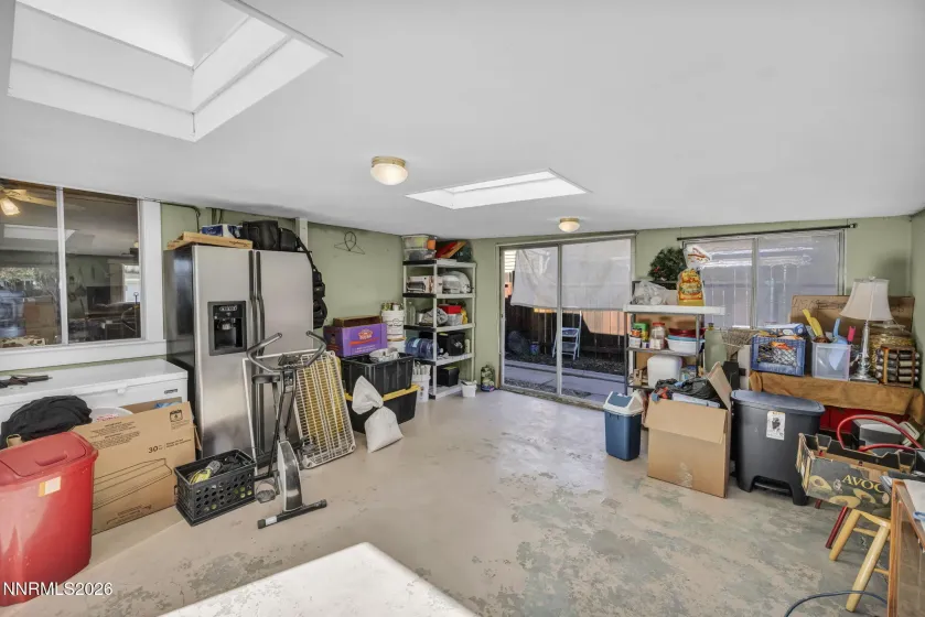 18 Prater, Sparks, Nevada 89431, 3 Bedrooms Bedrooms, ,2 BathroomsBathrooms,Residential,Residential,Prater,260004220