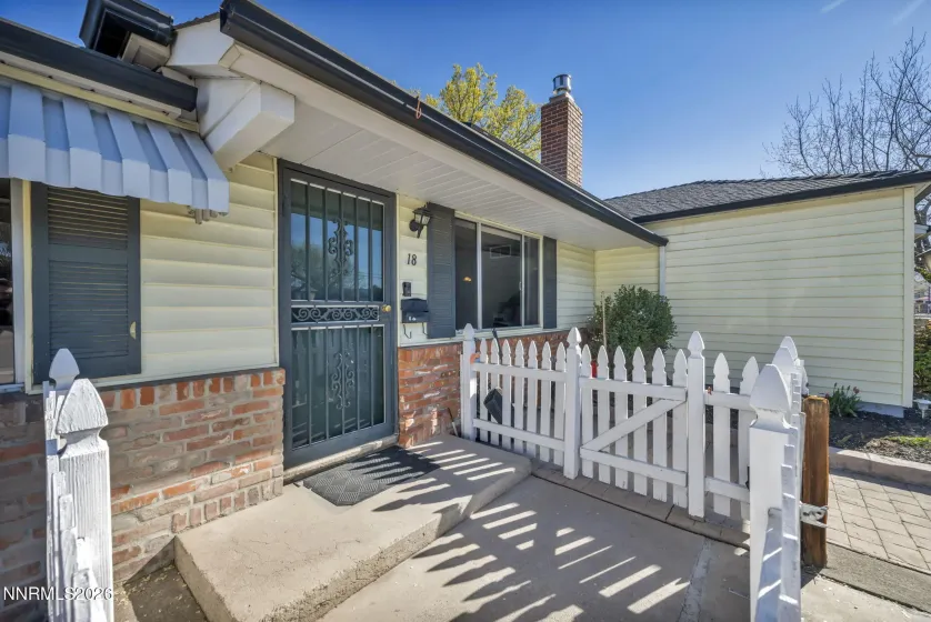 18 Prater, Sparks, Nevada 89431, 3 Bedrooms Bedrooms, ,2 BathroomsBathrooms,Residential,Residential,Prater,260004220