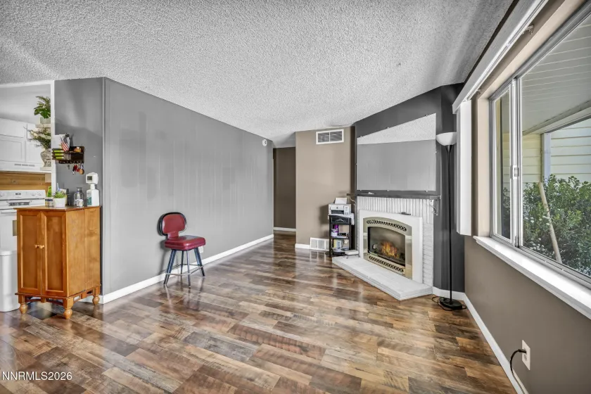 18 Prater, Sparks, Nevada 89431, 3 Bedrooms Bedrooms, ,2 BathroomsBathrooms,Residential,Residential,Prater,260004220