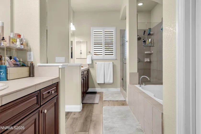 1795 Gold Belt, Reno, Nevada 89521, 4 Bedrooms Bedrooms, ,3 BathroomsBathrooms,Residential,Residential,Gold Belt,260004221