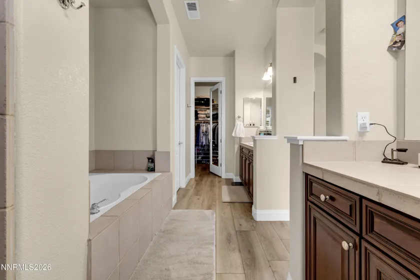 1795 Gold Belt, Reno, Nevada 89521, 4 Bedrooms Bedrooms, ,3 BathroomsBathrooms,Residential,Residential,Gold Belt,260004221