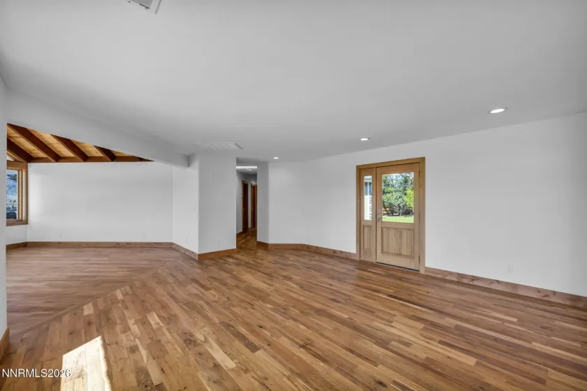 1097 Meadowlark, Gardnerville, Nevada 89460, 4 Bedrooms Bedrooms, ,3 BathroomsBathrooms,Residential,Residential,Meadowlark,260004226