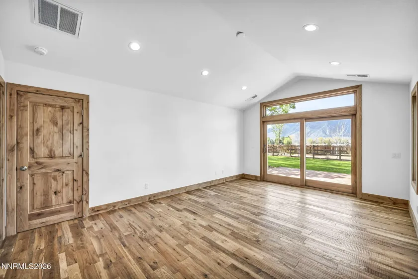 1097 Meadowlark, Gardnerville, Nevada 89460, 4 Bedrooms Bedrooms, ,3 BathroomsBathrooms,Residential,Residential,Meadowlark,260004226