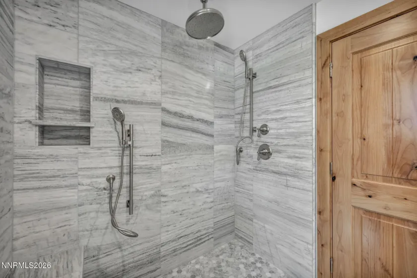 1097 Meadowlark, Gardnerville, Nevada 89460, 4 Bedrooms Bedrooms, ,3 BathroomsBathrooms,Residential,Residential,Meadowlark,260004226