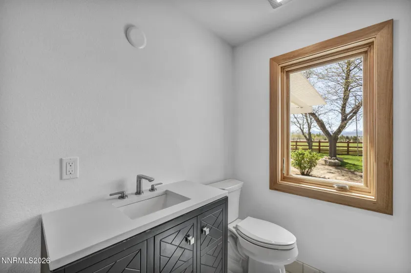 1097 Meadowlark, Gardnerville, Nevada 89460, 4 Bedrooms Bedrooms, ,3 BathroomsBathrooms,Residential,Residential,Meadowlark,260004226