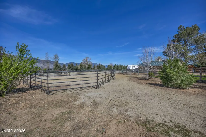 1097 Meadowlark, Gardnerville, Nevada 89460, 4 Bedrooms Bedrooms, ,3 BathroomsBathrooms,Residential,Residential,Meadowlark,260004226