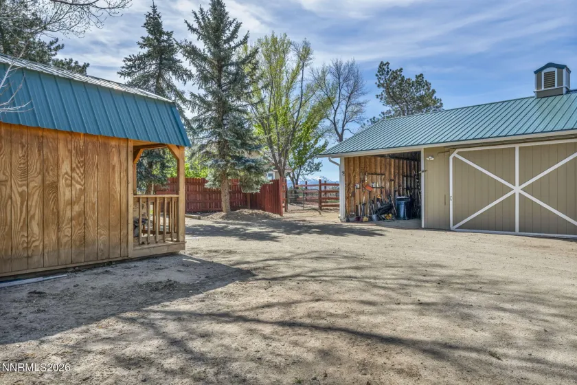 1097 Meadowlark, Gardnerville, Nevada 89460, 4 Bedrooms Bedrooms, ,3 BathroomsBathrooms,Residential,Residential,Meadowlark,260004226