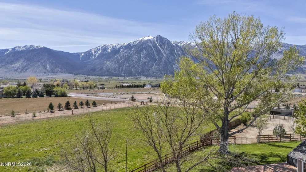 1097 Meadowlark, Gardnerville, Nevada 89460, 4 Bedrooms Bedrooms, ,3 BathroomsBathrooms,Residential,Residential,Meadowlark,260004226