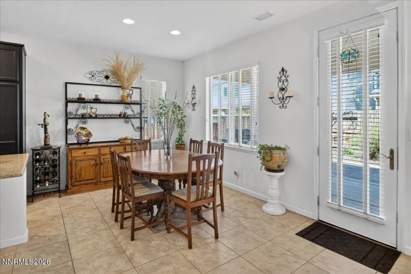 1945 Horse Prairie, Reno, Nevada 89521, 4 Bedrooms Bedrooms, ,4 BathroomsBathrooms,Residential,Residential,Horse Prairie,260004228