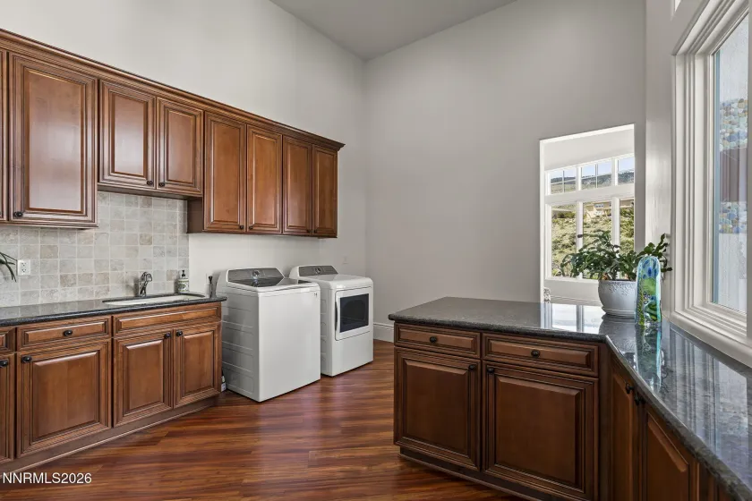 3613 Silver Vista, Reno, Nevada 89511, 5 Bedrooms Bedrooms, ,5 BathroomsBathrooms,Residential,Residential,Silver Vista,260004230