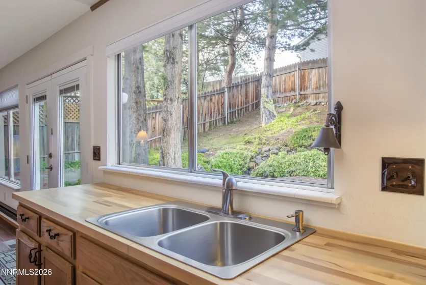 3815 Kings Row, Reno, Nevada 89503, 3 Bedrooms Bedrooms, ,3 BathroomsBathrooms,Residential,Residential,Kings Row,260004231