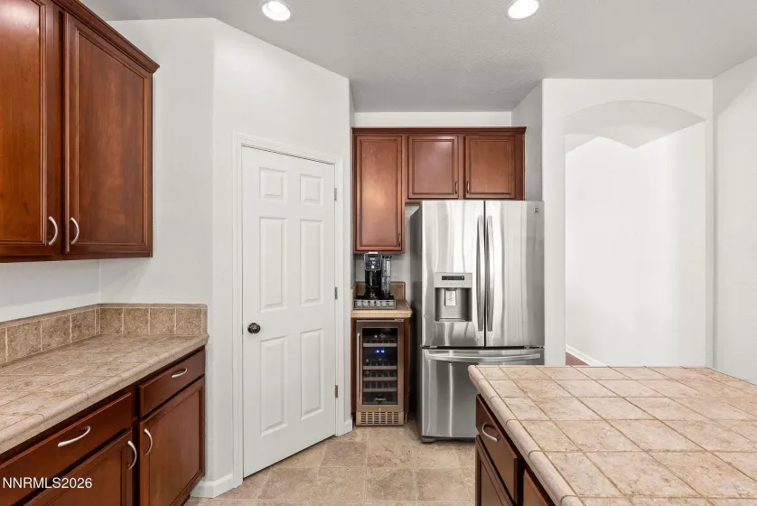 6959 Rioja, Sparks, Nevada 89436, 4 Bedrooms Bedrooms, ,3 BathroomsBathrooms,Residential,Residential,Rioja,260004232