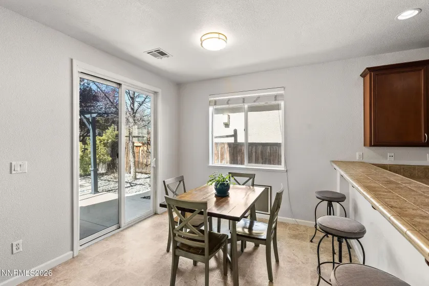 6959 Rioja, Sparks, Nevada 89436, 4 Bedrooms Bedrooms, ,3 BathroomsBathrooms,Residential,Residential,Rioja,260004232