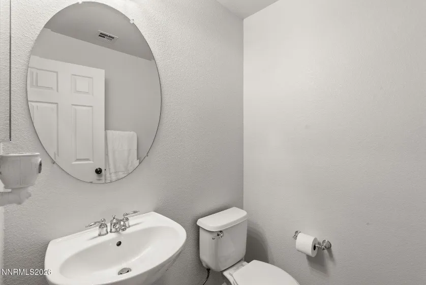 6959 Rioja, Sparks, Nevada 89436, 4 Bedrooms Bedrooms, ,3 BathroomsBathrooms,Residential,Residential,Rioja,260004232