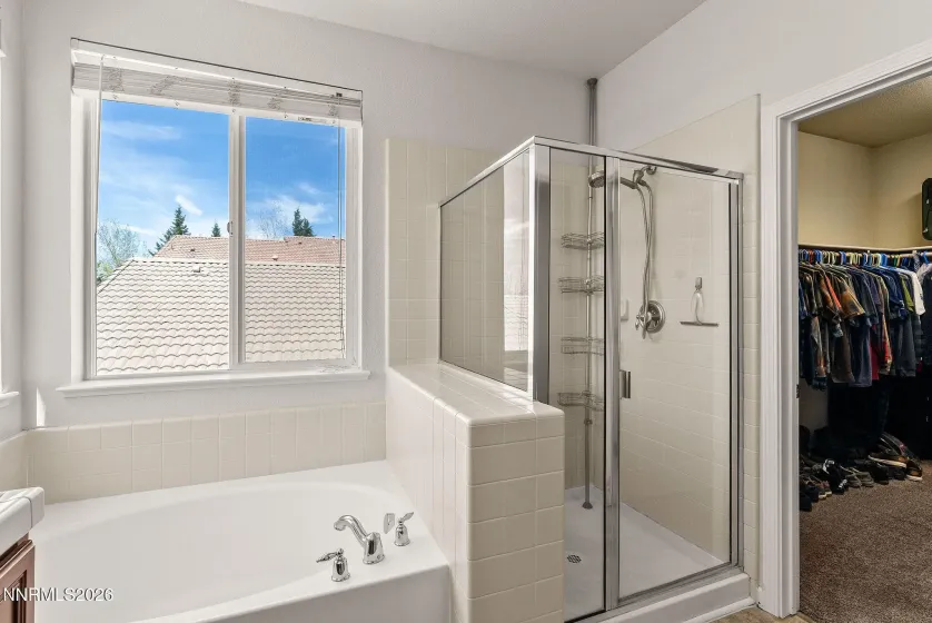 6959 Rioja, Sparks, Nevada 89436, 4 Bedrooms Bedrooms, ,3 BathroomsBathrooms,Residential,Residential,Rioja,260004232