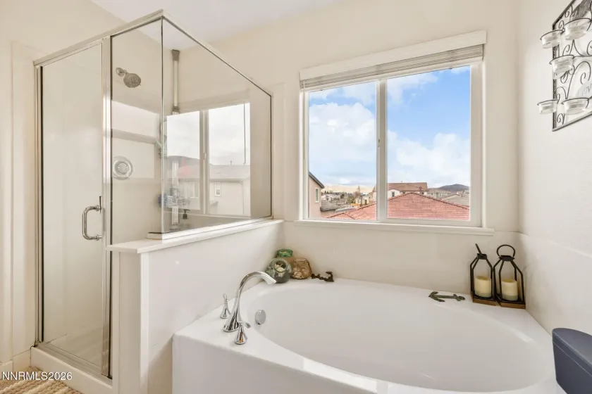 1919 Glacier Meadow, Reno, Nevada 89521, 3 Bedrooms Bedrooms, ,3 BathroomsBathrooms,Residential,Residential,Glacier Meadow,260004235