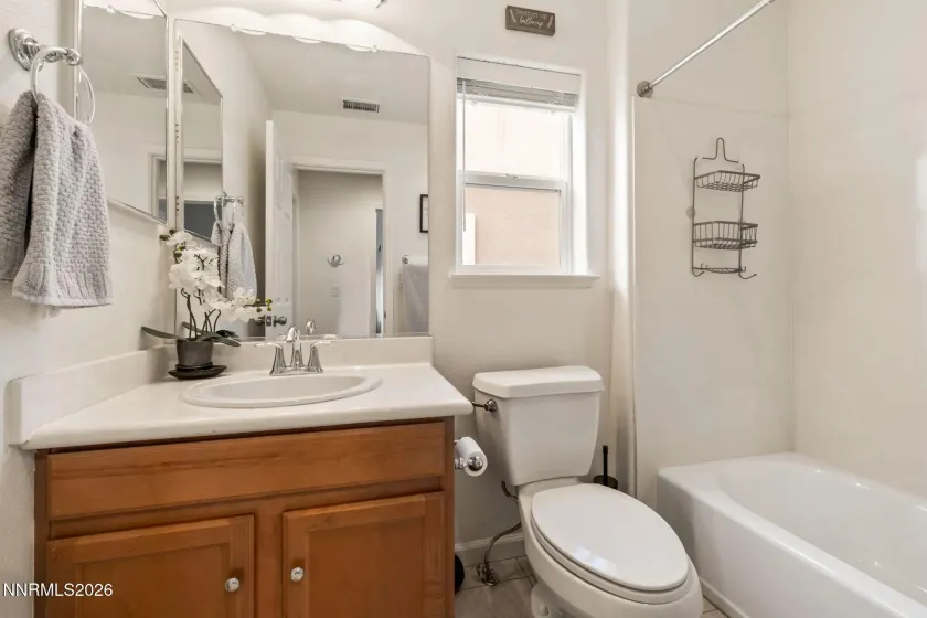 1919 Glacier Meadow, Reno, Nevada 89521, 3 Bedrooms Bedrooms, ,3 BathroomsBathrooms,Residential,Residential,Glacier Meadow,260004235