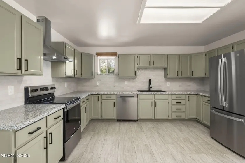 1785 Bonneville, Reno, Nevada 89503, 4 Bedrooms Bedrooms, ,2 BathroomsBathrooms,Residential,Residential,Bonneville,260004241