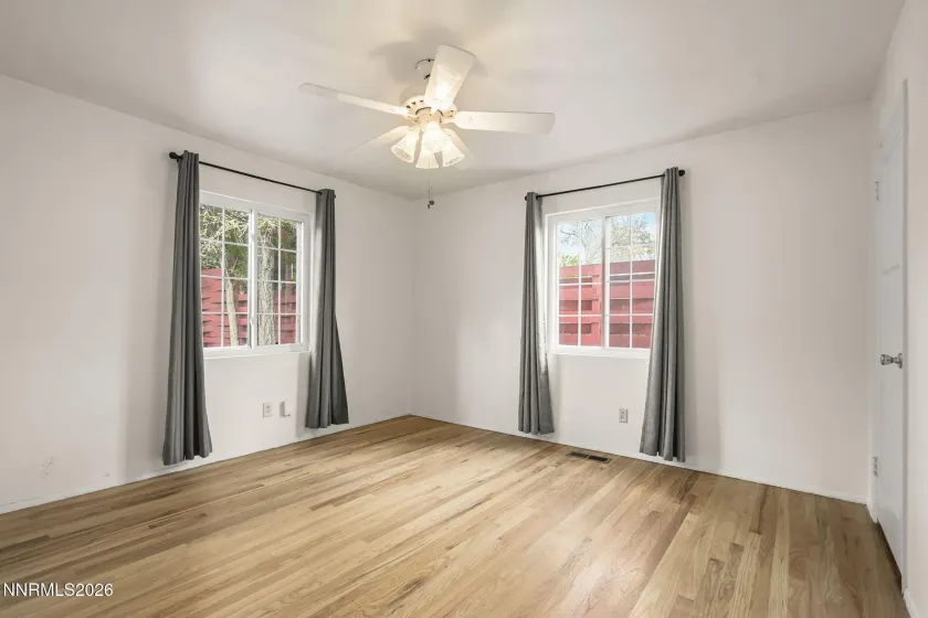 1785 Bonneville, Reno, Nevada 89503, 4 Bedrooms Bedrooms, ,2 BathroomsBathrooms,Residential,Residential,Bonneville,260004241