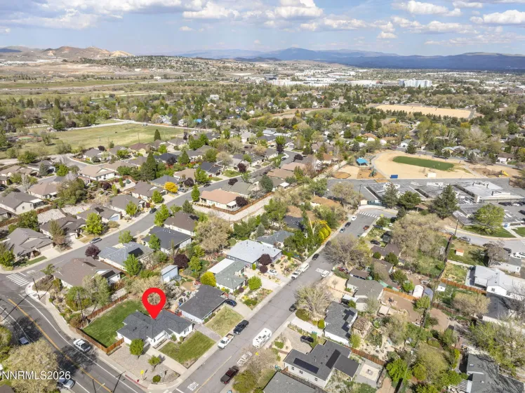 1785 Bonneville, Reno, Nevada 89503, 4 Bedrooms Bedrooms, ,2 BathroomsBathrooms,Residential,Residential,Bonneville,260004241