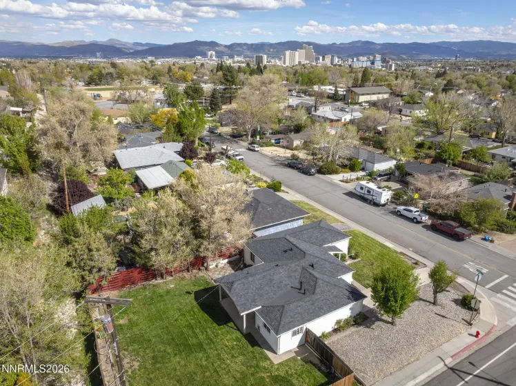 1785 Bonneville, Reno, Nevada 89503, 4 Bedrooms Bedrooms, ,2 BathroomsBathrooms,Residential,Residential,Bonneville,260004241