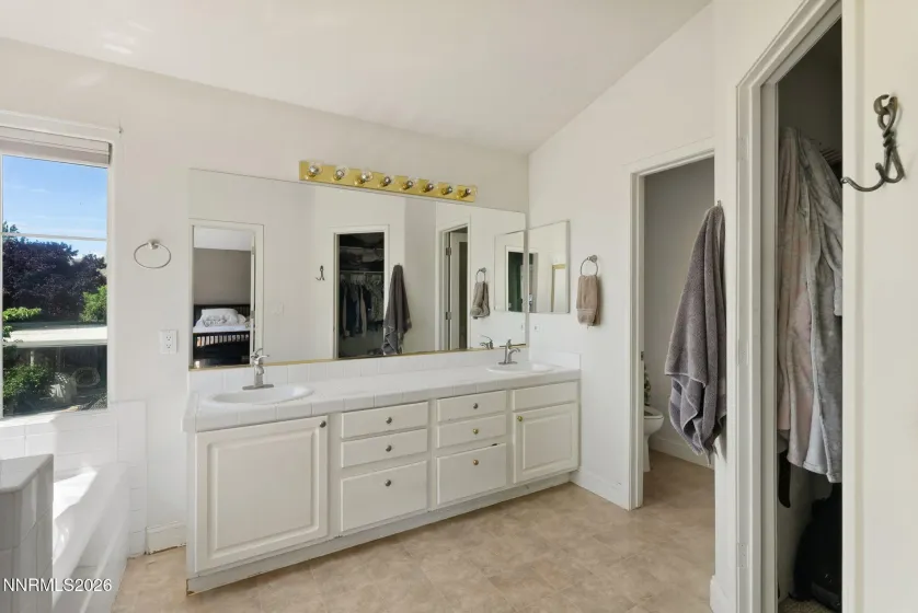 5294 Tappan, Reno, Nevada 89523, 4 Bedrooms Bedrooms, ,3 BathroomsBathrooms,Residential,Residential,Tappan,260004243