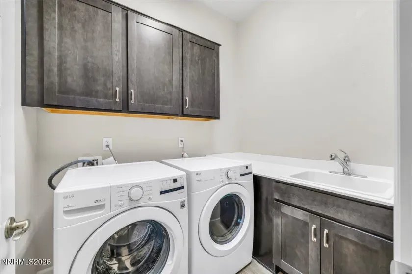 12921 Sapphire Point, Reno, Nevada 89521, 3 Bedrooms Bedrooms, ,3 BathroomsBathrooms,Residential,Residential,Sapphire Point,260004244