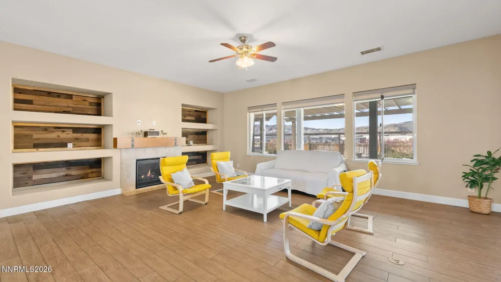 11725 Paradise View, Sparks, Nevada 89441, 5 Bedrooms Bedrooms, ,3 BathroomsBathrooms,Residential,Residential,Paradise View,260004246