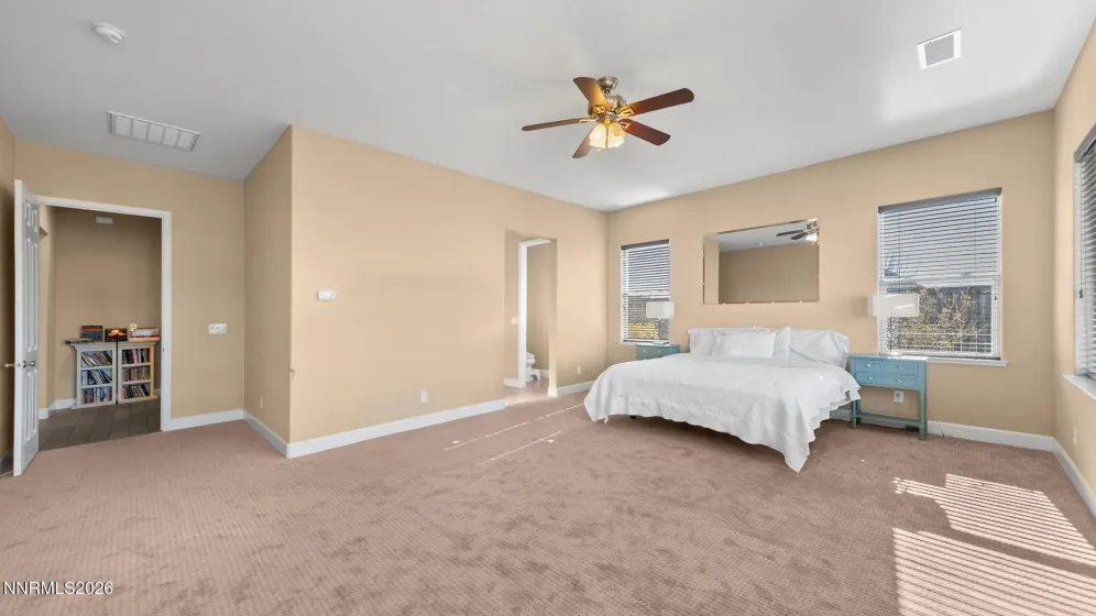 11725 Paradise View, Sparks, Nevada 89441, 5 Bedrooms Bedrooms, ,3 BathroomsBathrooms,Residential,Residential,Paradise View,260004246