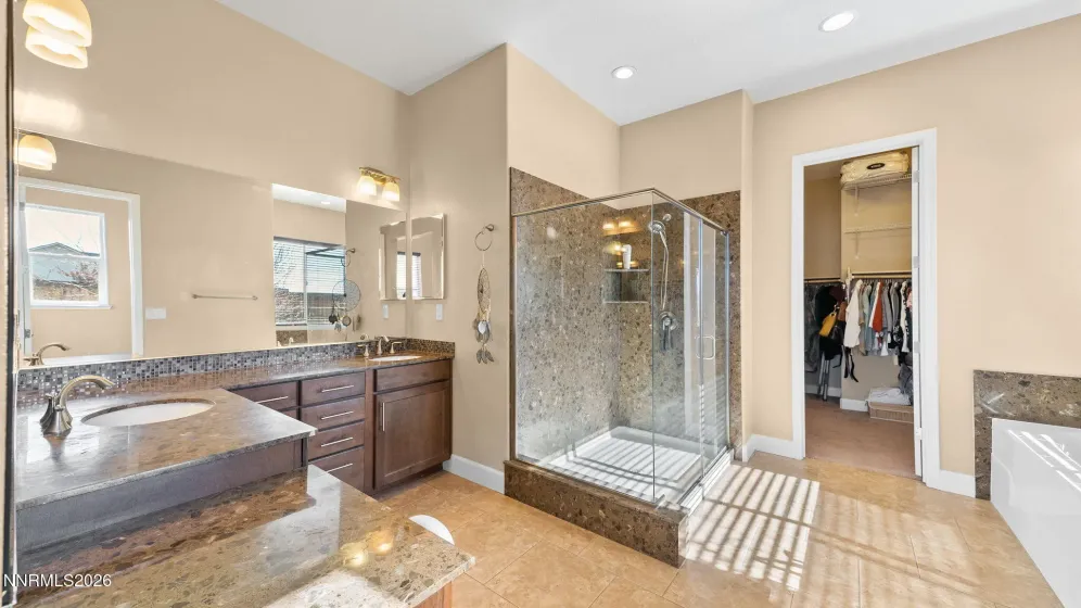 11725 Paradise View, Sparks, Nevada 89441, 5 Bedrooms Bedrooms, ,3 BathroomsBathrooms,Residential,Residential,Paradise View,260004246