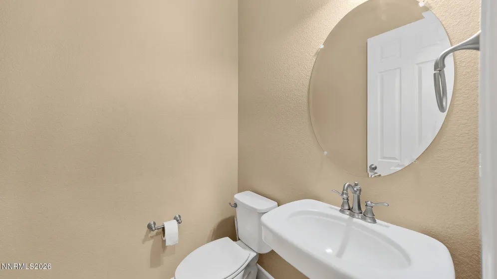 11725 Paradise View, Sparks, Nevada 89441, 5 Bedrooms Bedrooms, ,3 BathroomsBathrooms,Residential,Residential,Paradise View,260004246