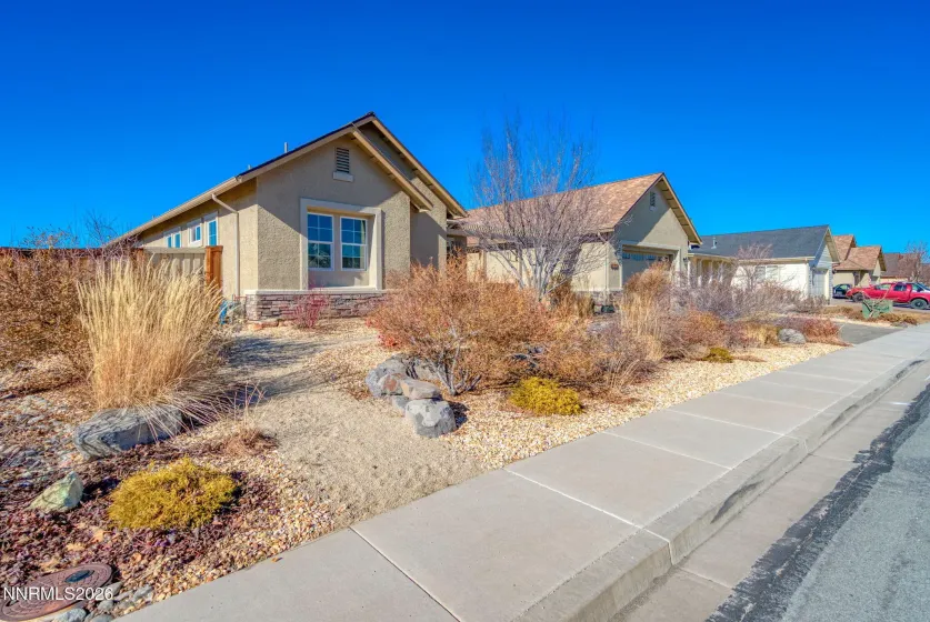 11725 Paradise View, Sparks, Nevada 89441, 5 Bedrooms Bedrooms, ,3 BathroomsBathrooms,Residential,Residential,Paradise View,260004246