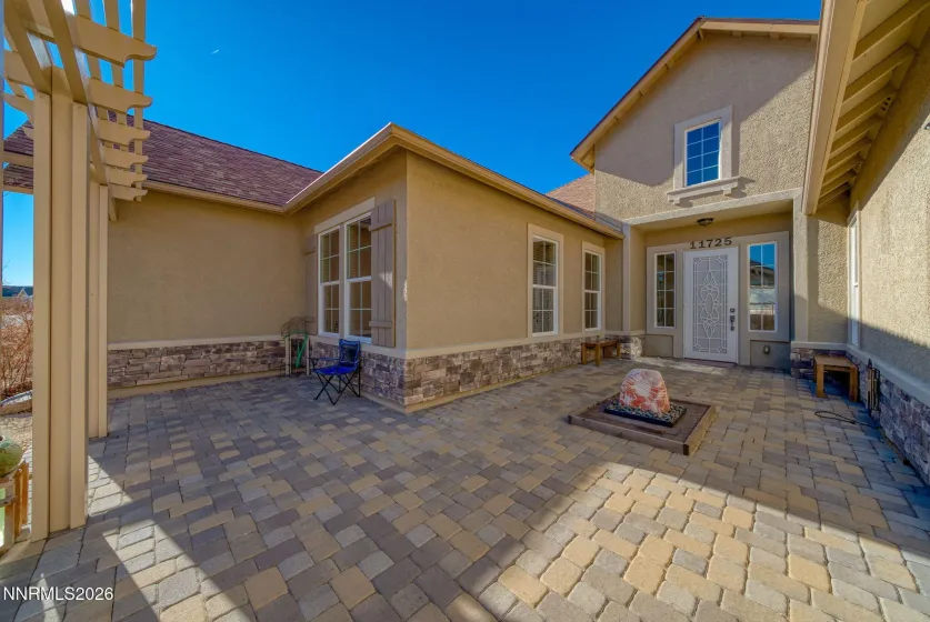 11725 Paradise View, Sparks, Nevada 89441, 5 Bedrooms Bedrooms, ,3 BathroomsBathrooms,Residential,Residential,Paradise View,260004246