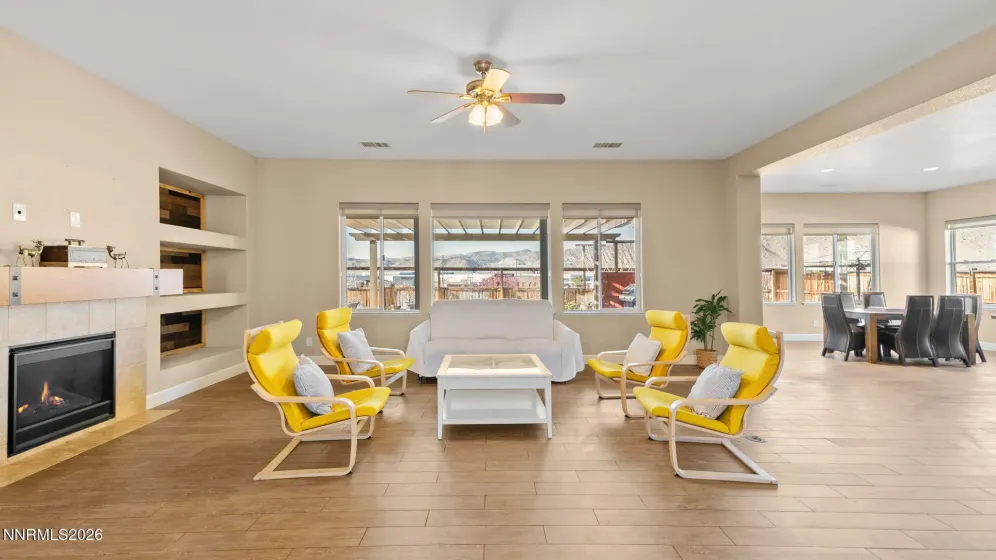 11725 Paradise View, Sparks, Nevada 89441, 5 Bedrooms Bedrooms, ,3 BathroomsBathrooms,Residential,Residential,Paradise View,260004246