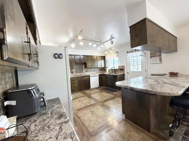 141 National, Winnemucca, Nevada 89445, 4 Bedrooms Bedrooms, ,3 BathroomsBathrooms,Residential,Residential,National,260004245