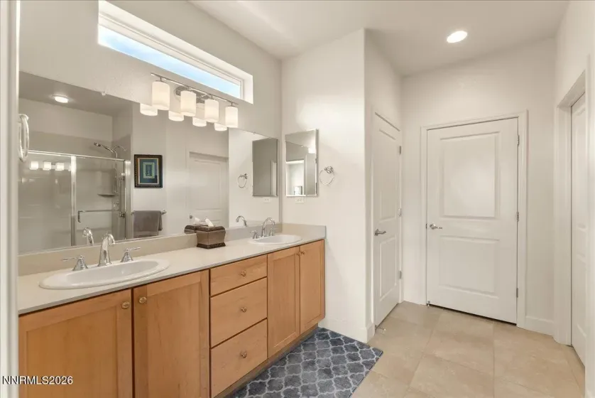 9380 Rockhurst, Reno, Nevada 89523, 3 Bedrooms Bedrooms, ,2 BathroomsBathrooms,Residential,Residential,Rockhurst,260004251