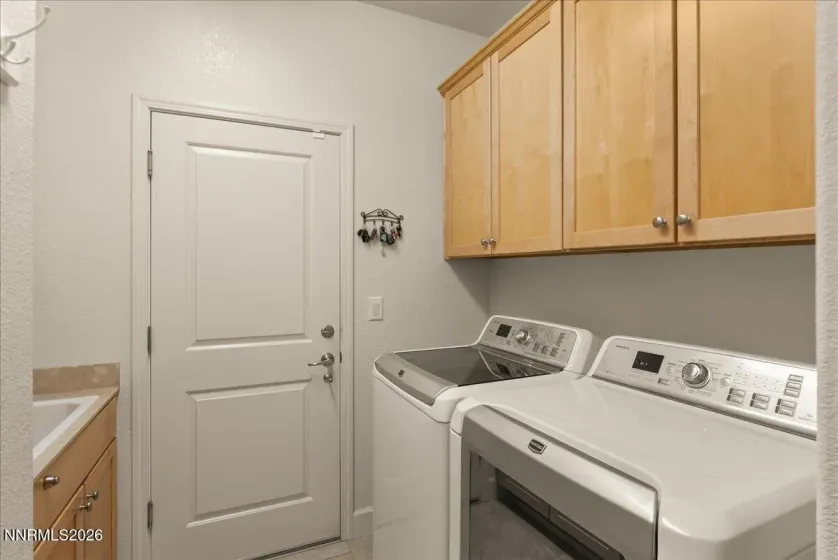 9380 Rockhurst, Reno, Nevada 89523, 3 Bedrooms Bedrooms, ,2 BathroomsBathrooms,Residential,Residential,Rockhurst,260004251