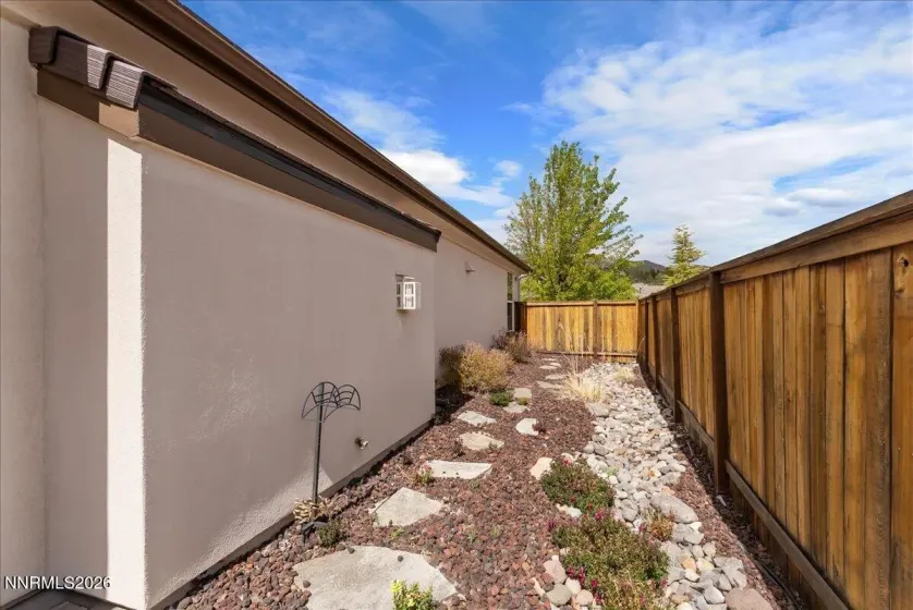 9380 Rockhurst, Reno, Nevada 89523, 3 Bedrooms Bedrooms, ,2 BathroomsBathrooms,Residential,Residential,Rockhurst,260004251