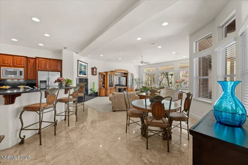 12445 Ocean View, Sparks, Nevada 89441, 5 Bedrooms Bedrooms, ,4 BathroomsBathrooms,Residential,Residential,Ocean View,260004253