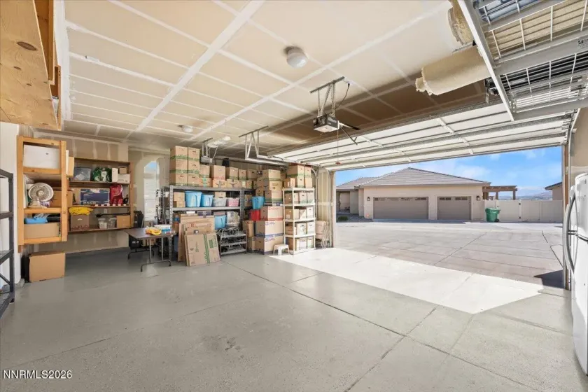 12445 Ocean View, Sparks, Nevada 89441, 5 Bedrooms Bedrooms, ,4 BathroomsBathrooms,Residential,Residential,Ocean View,260004253