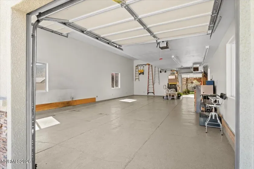 12445 Ocean View, Sparks, Nevada 89441, 5 Bedrooms Bedrooms, ,4 BathroomsBathrooms,Residential,Residential,Ocean View,260004253