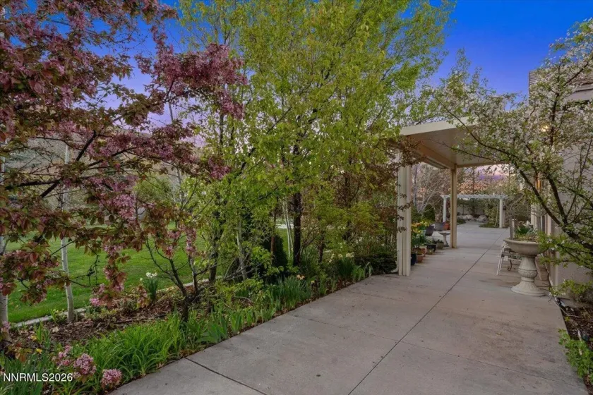 12445 Ocean View, Sparks, Nevada 89441, 5 Bedrooms Bedrooms, ,4 BathroomsBathrooms,Residential,Residential,Ocean View,260004253